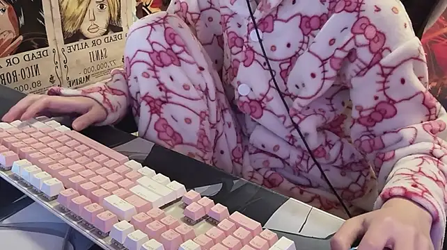 SNAKEgirlQAQ - 大家不要刷币 没有表演