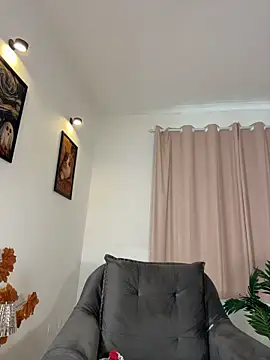 Tati_reyess - lets bounce that tits until pop