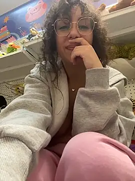 Choco__latte - TAKE OFF PANTS IN STORE?