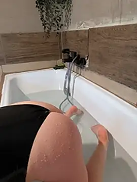 Beauty-of-pain - Take a hot bathtube