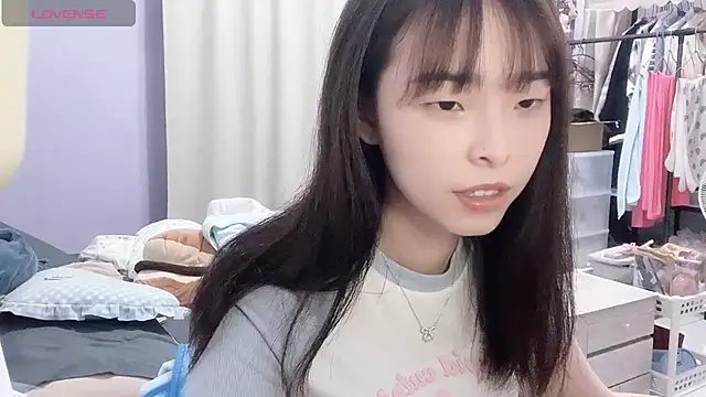 Peachyu - 開表演換情趣衣服慰慰玩玩具