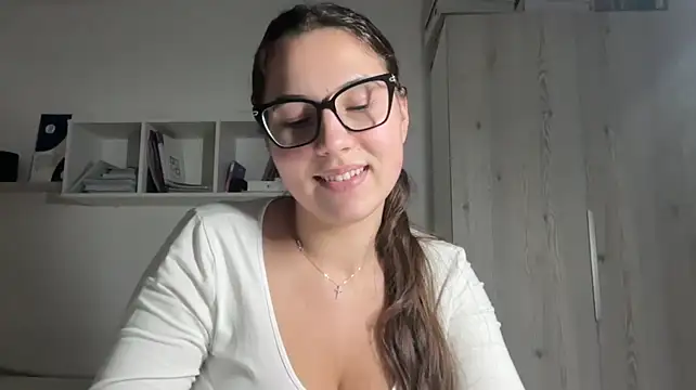 Rubymoonv - Squeeze and softly slap my boobs x11🤭