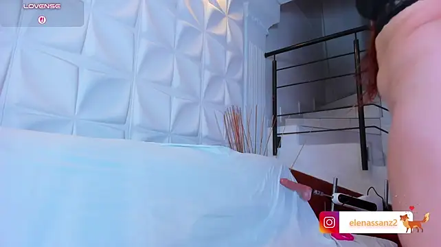 Elena_Sanz - Fuck pussy whit fingers