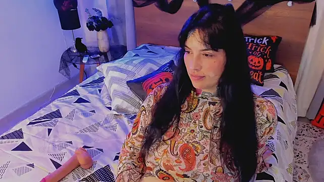 VampGirl1 - A massage with moans on my breasts