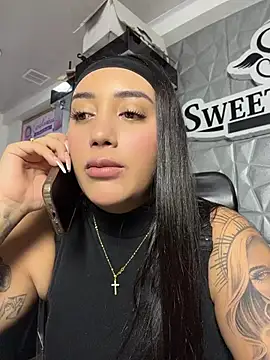 Hannahoff - Play big boobs toilet office 🍒😈