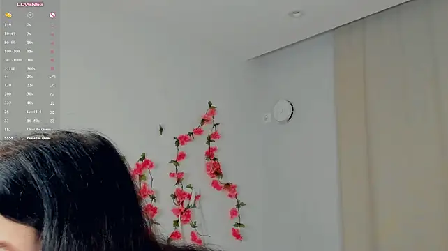 CleotildePiel - sqeeze my boobs close to camera <3