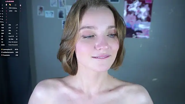 ElvinaBusuttill - shake my boobs with saliva >.<