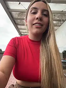 Sarah_honey__ - Show my boobs Here