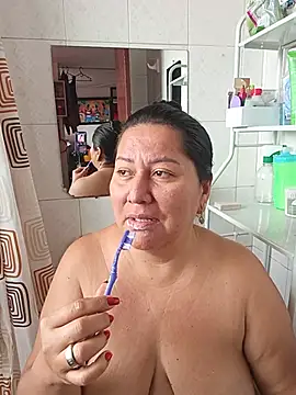 Brenda_Berck_ - Show saliva careless
