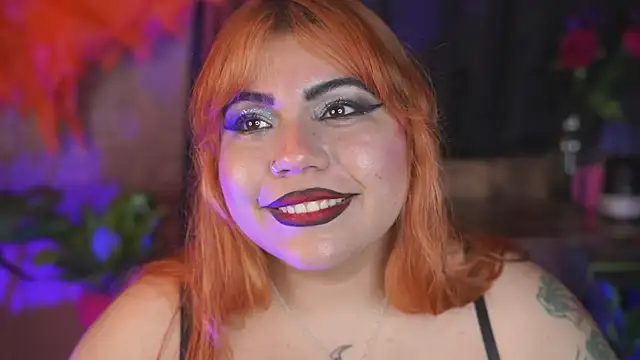 Samanta_Bigboos - Is my sweet saliva playing on my face?
