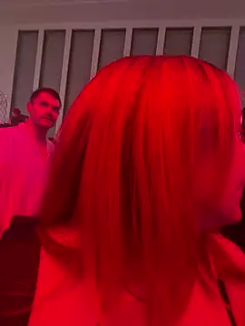 ObviouslyPeachy - Dildo fuck in front of many stranger