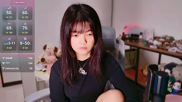 Xu150 - 偷看寶寶ㄉ乳溝
