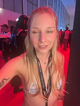 SabrinaRose_xxx - Last tip wins ALL my videos🥰