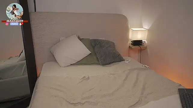 MelisaLopez_ - TEASE MY PUSSY AND FINGER DEEP