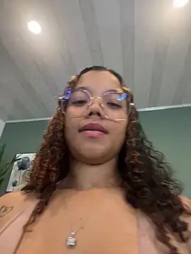 IsabellaReinaa - fucking a pussy in the missionary positi