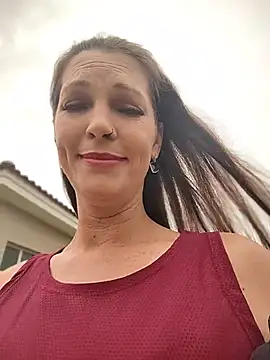 Karlacasada - Squirt na academia 😈🔥