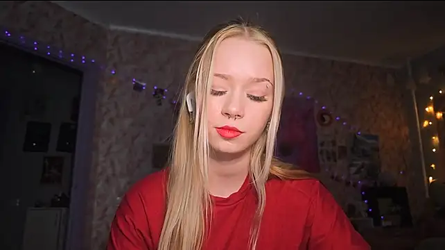 JackieWisse - Spin around, show my outfit
