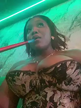 Beyoncex05 - Ride dildo outside