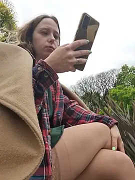 Public_Katrisha - Flash my boobs