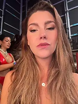 Nicole_98 - Make me wet in the middle of the crowd
