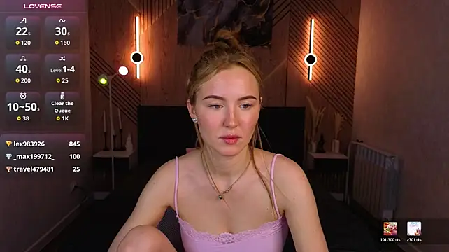 Charlotte_Smitee - breast massage