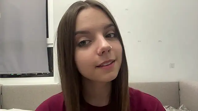 LisaPorse - show belly + cute wink