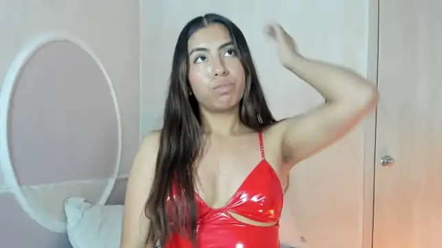 Lilith_rossi_ - on kneels open mouth kiuss my dick