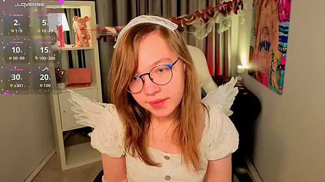 LiaBroock - show panties