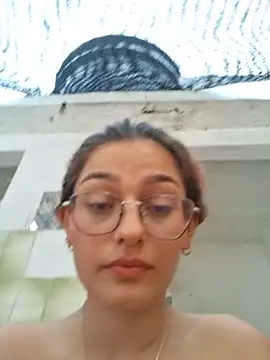 Ary-18 - Doggy + finger in ass