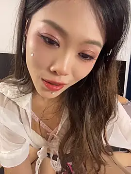 Emily-6868 - 完成目标上帝视角特寫小穴