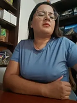 LunaDiaz999 - Explicit show in the bathroom