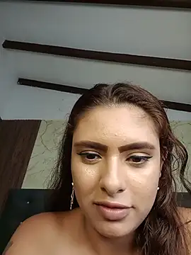 Sofiia_Carson_ - make me vibrate