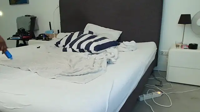 ROXYNL - boob and clit play