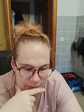 GermanNerdyAlice - 😇 Suck 2 Fingers