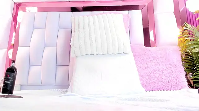 RileySweett - Control Toys x 1 min