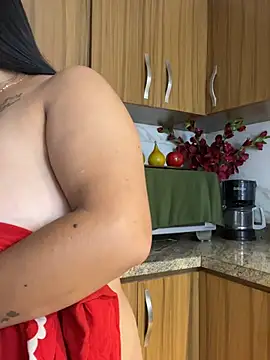 Kalpanaaishaa - semi-nude show