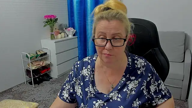 Frau_Marta - surprise