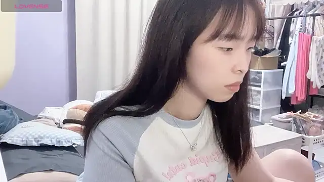 Peachyu - 開表演換情趣衣服慰慰玩玩具