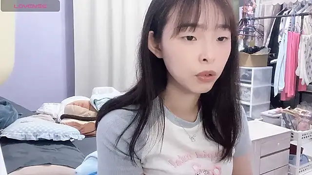 Peachyu - 開表演換情趣衣服慰慰玩玩具