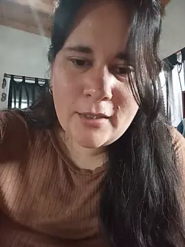 Clara_Arg - Elegí que prenda me saco 🫦