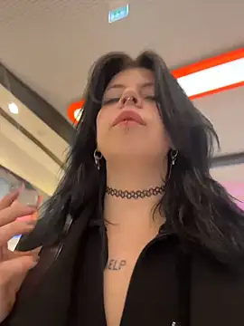 LishuMeow - 2 FINGERS IN PUSSY IN FRONT OF WC
