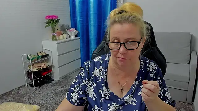 Frau_Marta - surprise