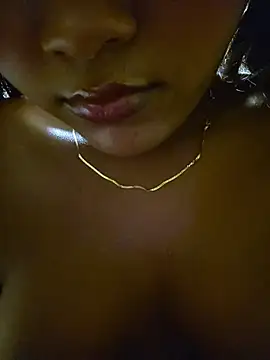 Pretty_karol - 50 SQUATS NAKED + Toy control x2mn🕹️