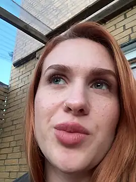 ChiaraVelvet - Lick on my Dildo 2 mins 🥵💦