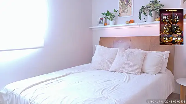 Sarah_rayy - Pussy tease close up