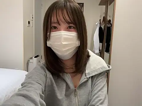 Miniminimo_o - 谷間チラ見せ👀🩵
