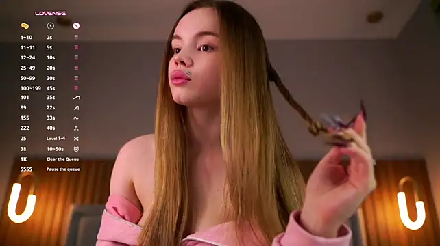 Miss_miracle - I gently squeeze my boobs close to the c