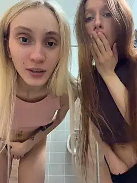 Pink_Kiss - Slap boobs both in toilet
