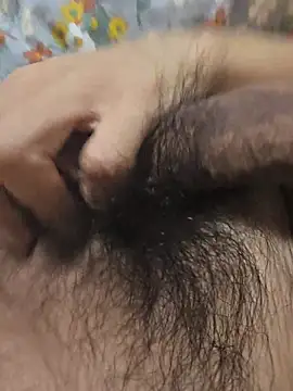 123wcnmlgb123 - 赚钱给嫂子买特斯拉