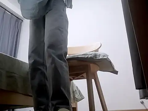 Yuhan116 - 郁函脱光衣服 身体站直秀身材 背对镜头像被前男友抚摸身体私密位置3分钟